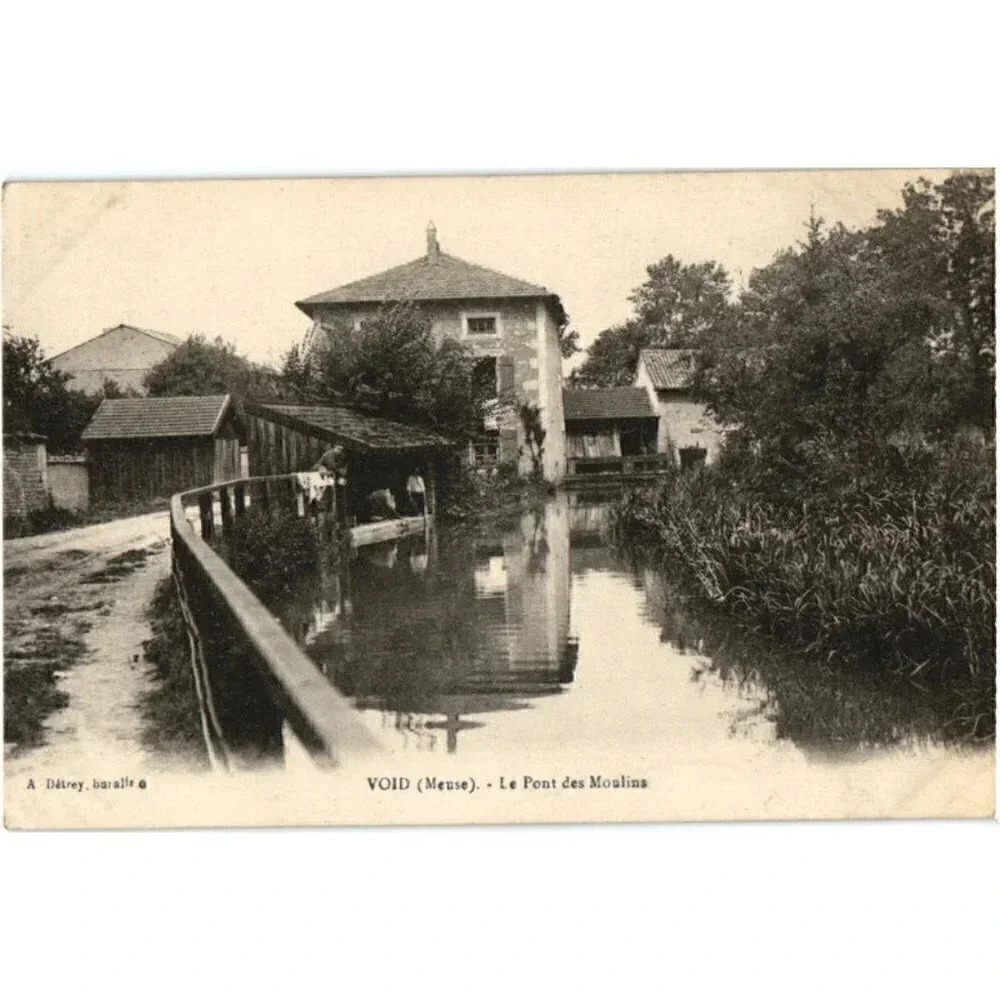 1900- VOID (Meuse) Le Pont des Moulins Postcard